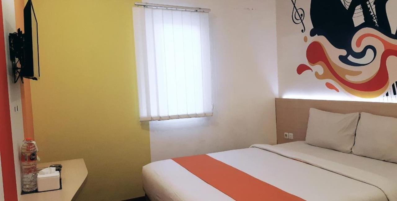 Green Red Hotel Syariah Jombang Eksteriør billede
