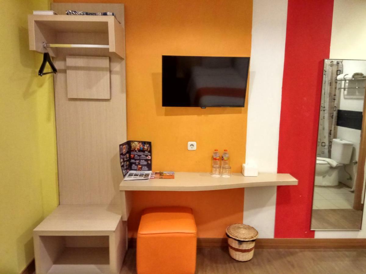 Green Red Hotel Syariah Jombang Eksteriør billede